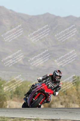 media/Dec-01-2025-Moto Forza (Mon) [[2daa91e15f]]/2-Intermediate Group/Session 2 Turn 9 Entry/